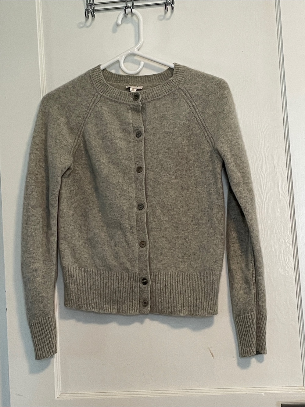 GAP 100% Cashmere Gray Crewneck Cardigan Sweater